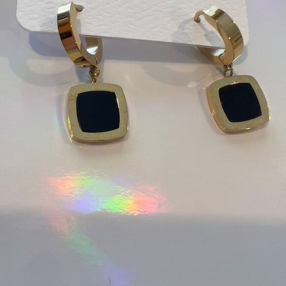 Fashion titanium steel roman numerals geometric square earrings - Picture 9 of 10